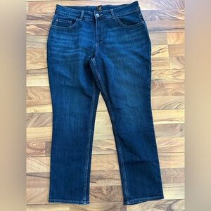 Lee Women's Dark Blue Midrise Straight Leg Jeans, 16w short